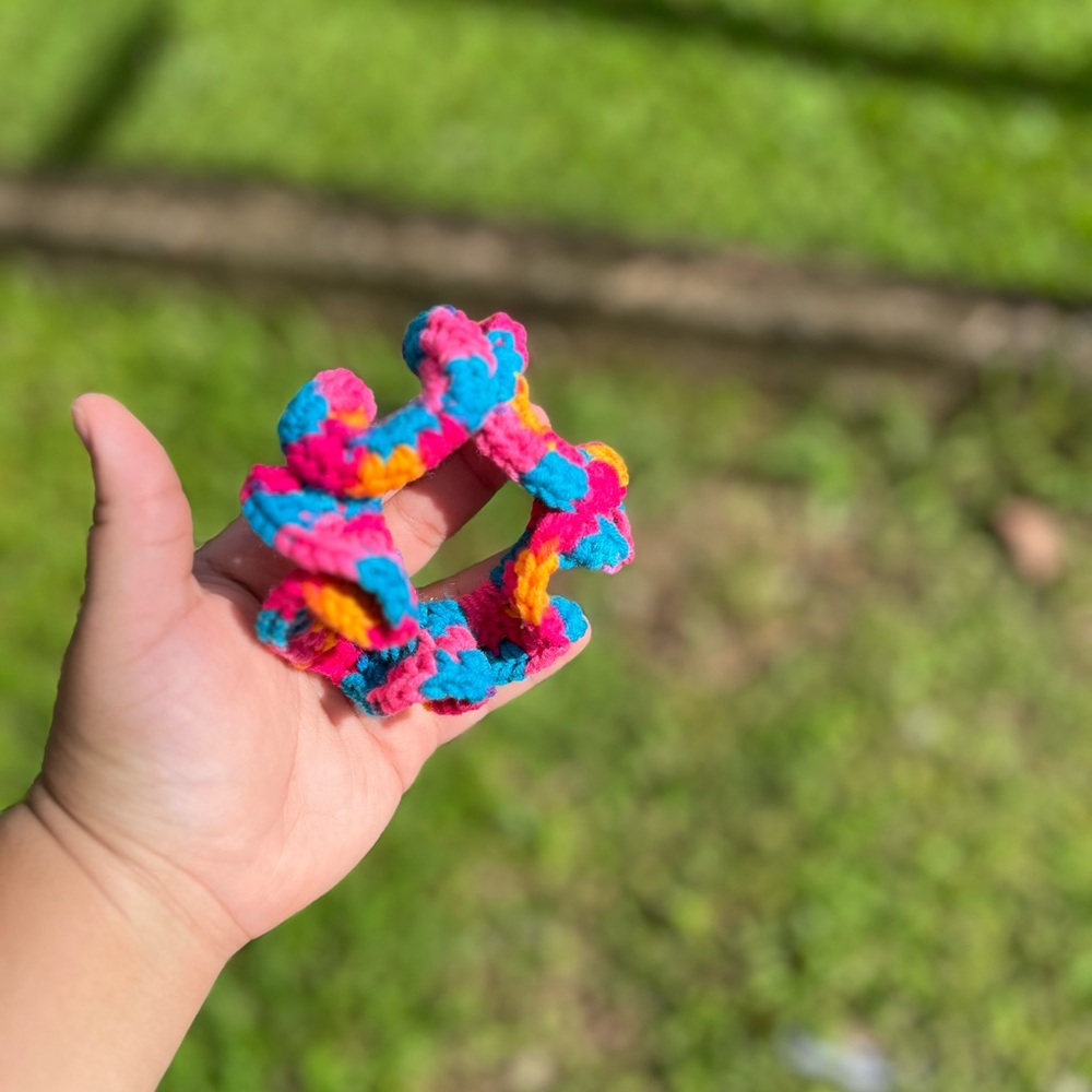 Scrunchies - Picture 8 of 10